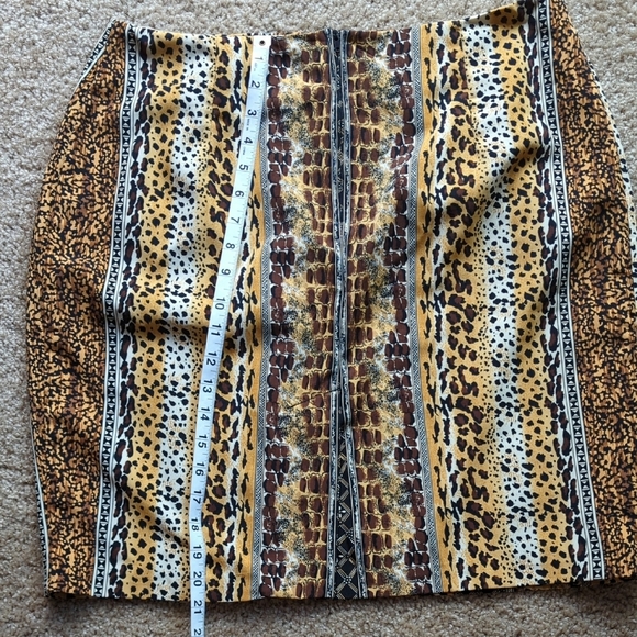 Vintage Animal Print Women's Skirt - Picture 7 of 7